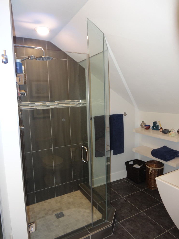 Guelph Master Bath Traditional Bathroom Toronto by Ecnomus