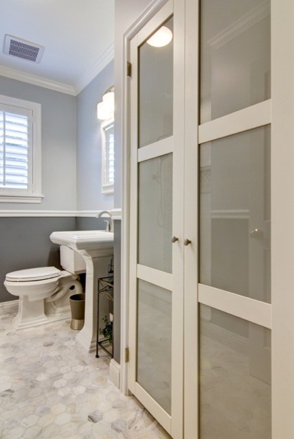 Photo of a contemporary bathroom in Jacksonville.