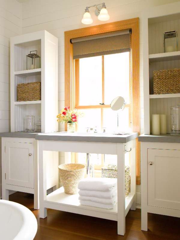 Inspiration for a timeless bathroom remodel in Seattle