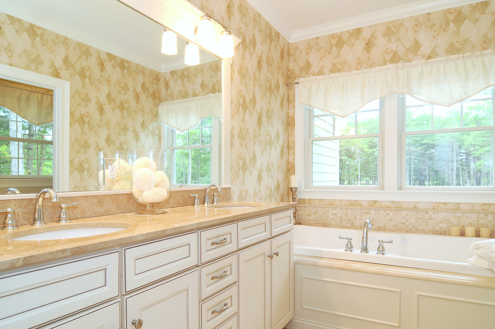 Inspiration for a timeless bathroom remodel in Providence