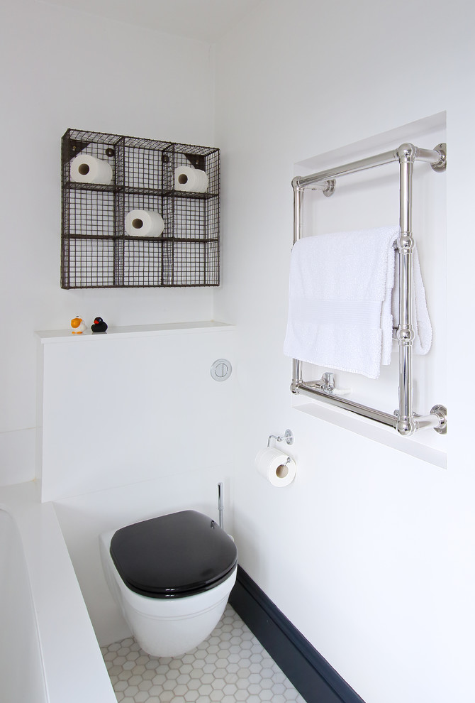 Example of a trendy bathroom design in London