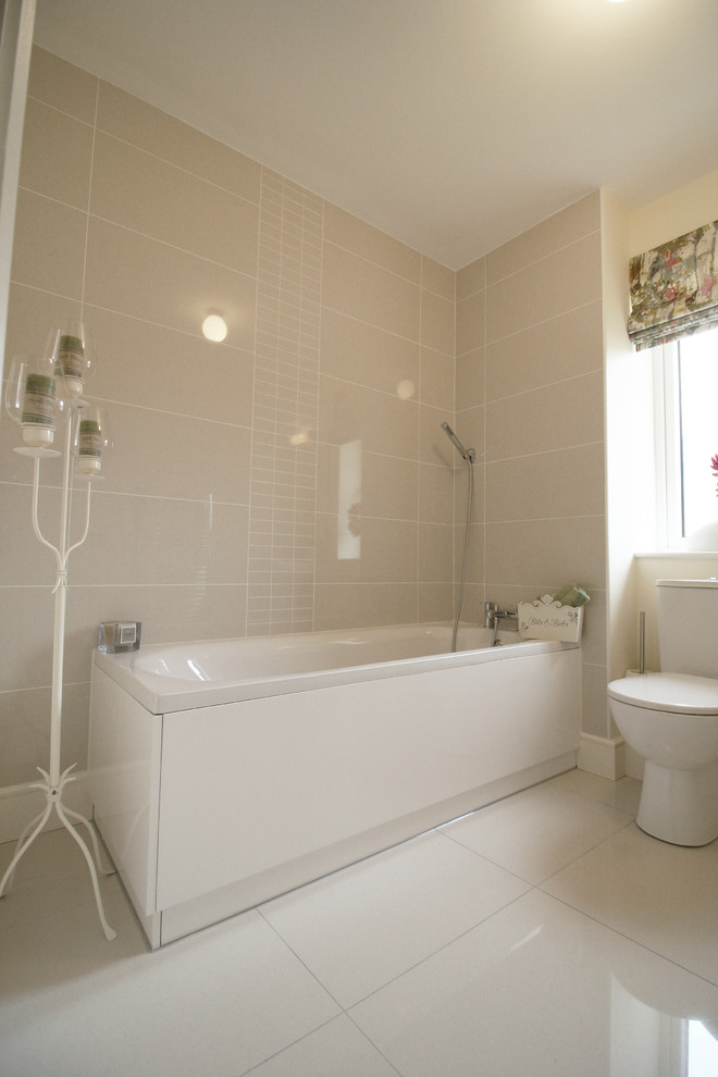 Hansfield Homes, Dublin 15 Modern Bathroom Dublin by Project