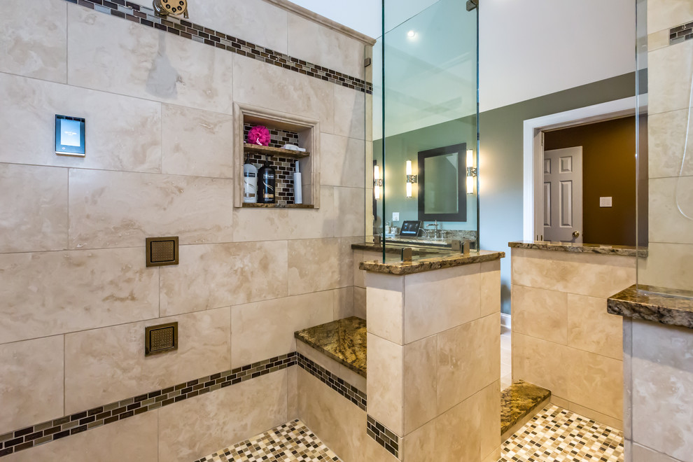 Modernes Badezimmer En Suite mit grüner Wandfarbe, Keramikboden, Granit-Waschbecken/Waschtisch und beigem Boden in Philadelphia