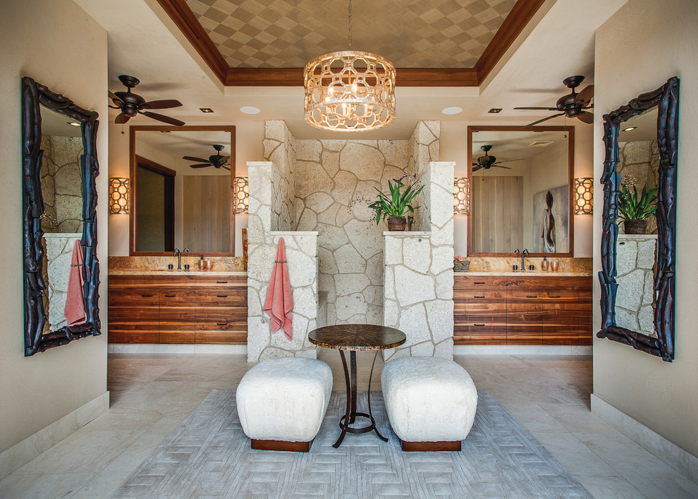 Immagine di una stanza da bagno tropicale con ante lisce, ante in legno scuro, doccia aperta, piastrelle bianche e doccia aperta
