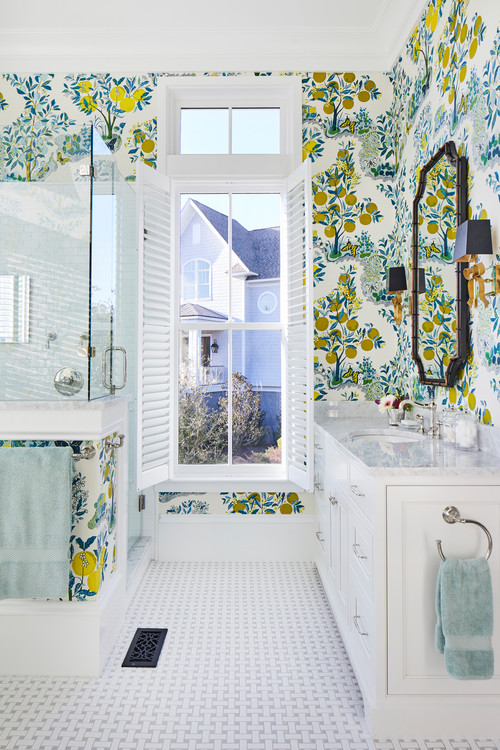 Mediterranean Vibes: Lovely Bathroom Wallpaper Ideas with Lemon Tree Prints
