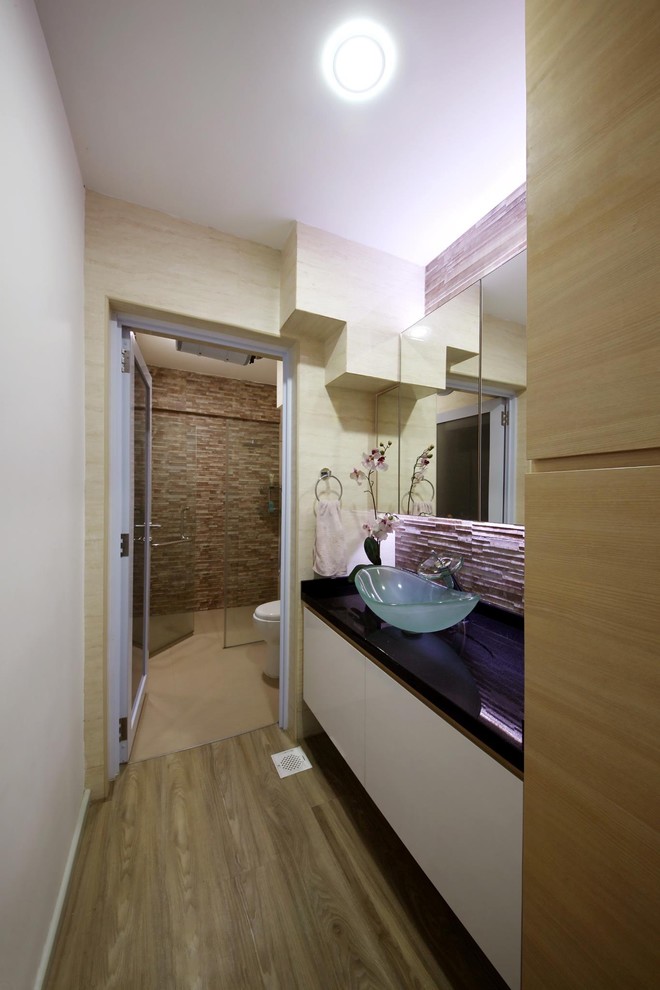 Hdb jurong east Contemporary Bathroom Singapore by ILIVING