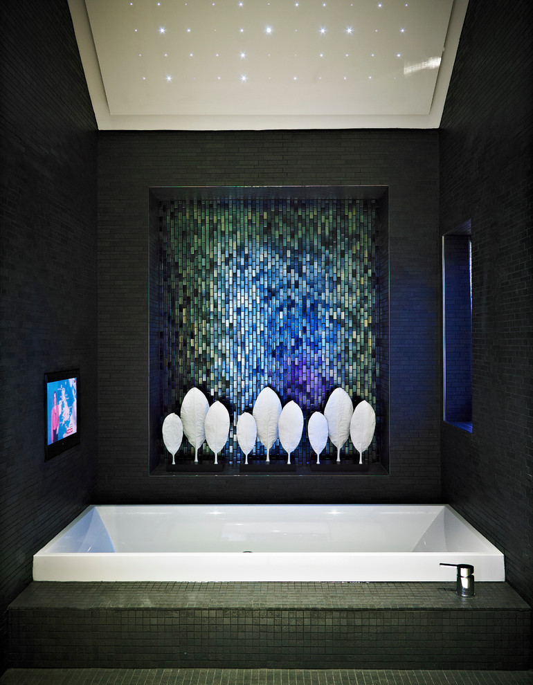 Inspiration for a contemporary bathroom in Other.