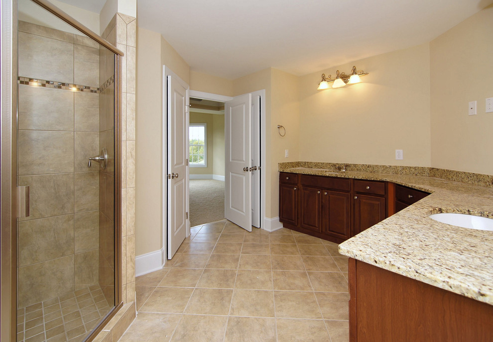 His and her master bathroom vanity Bathroom Raleigh by Stanton