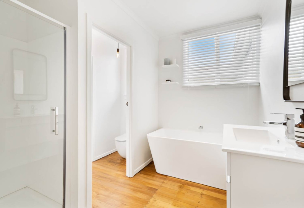 Holly Street Modern Bathroom Auckland by The Bathroom Factory