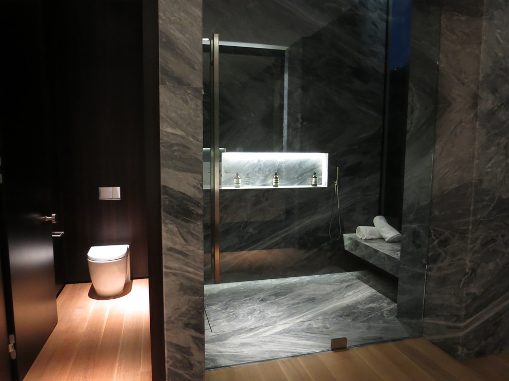 ロサンゼルスにあるコンテンポラリースタイルのおしゃれな浴室の写真