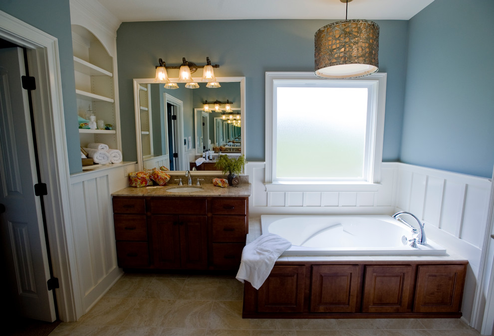 Design ideas for a classic bathroom in St Louis.