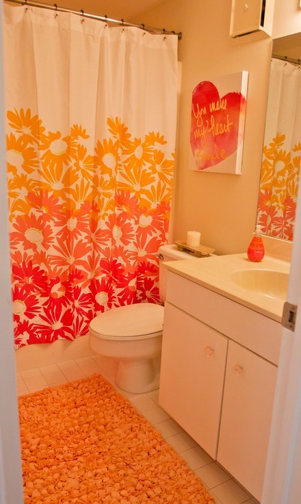 Imagen de cuarto de baño tropical de tamaño medio