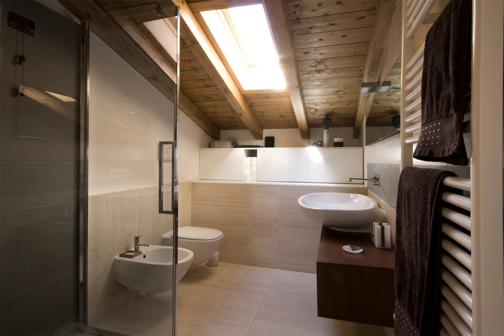 Bathroom - industrial bathroom idea in Milan