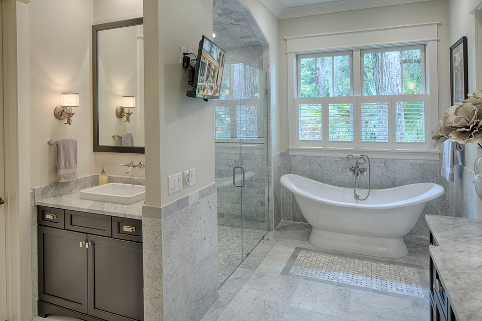 Inspiration for a shabby-chic style bathroom remodel in San Francisco