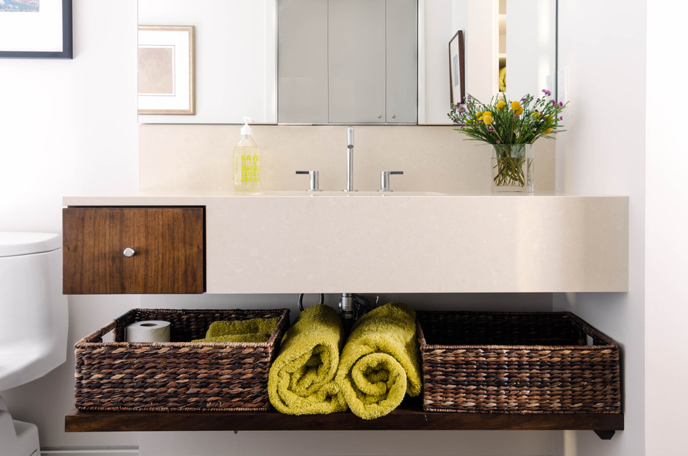 Inspiration for an industrial bathroom remodel in Houston