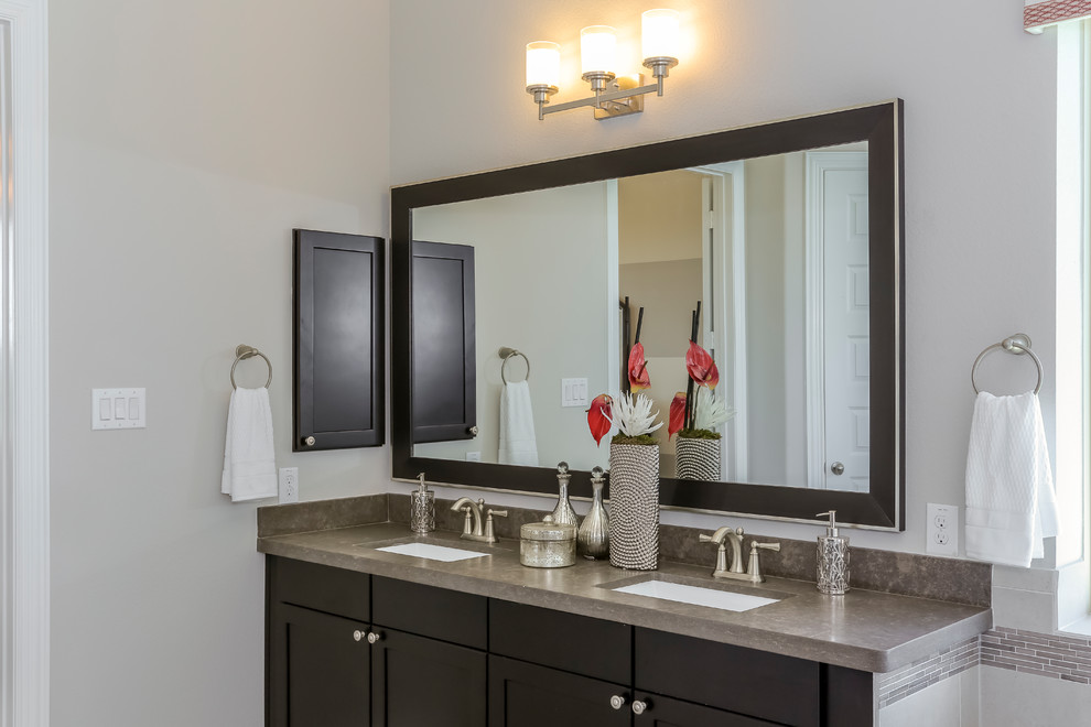 Houston, Texas | Lago Mar - Classic Yale Owner's Bathroom ...