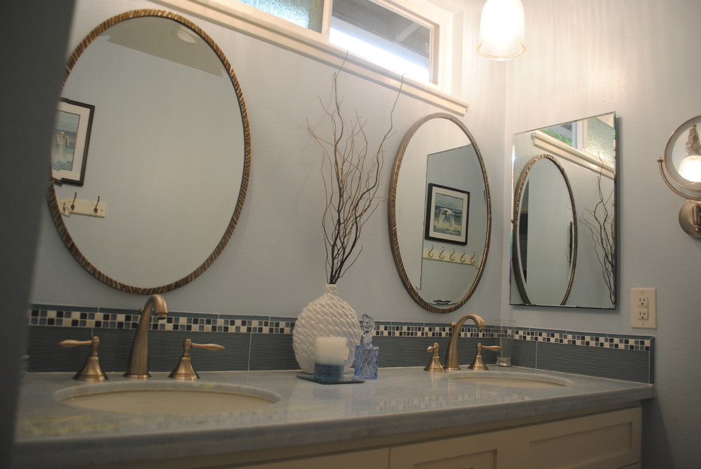 Huntington Beach Beach Bungalow - Beach Style - Bathroom - Orange ...