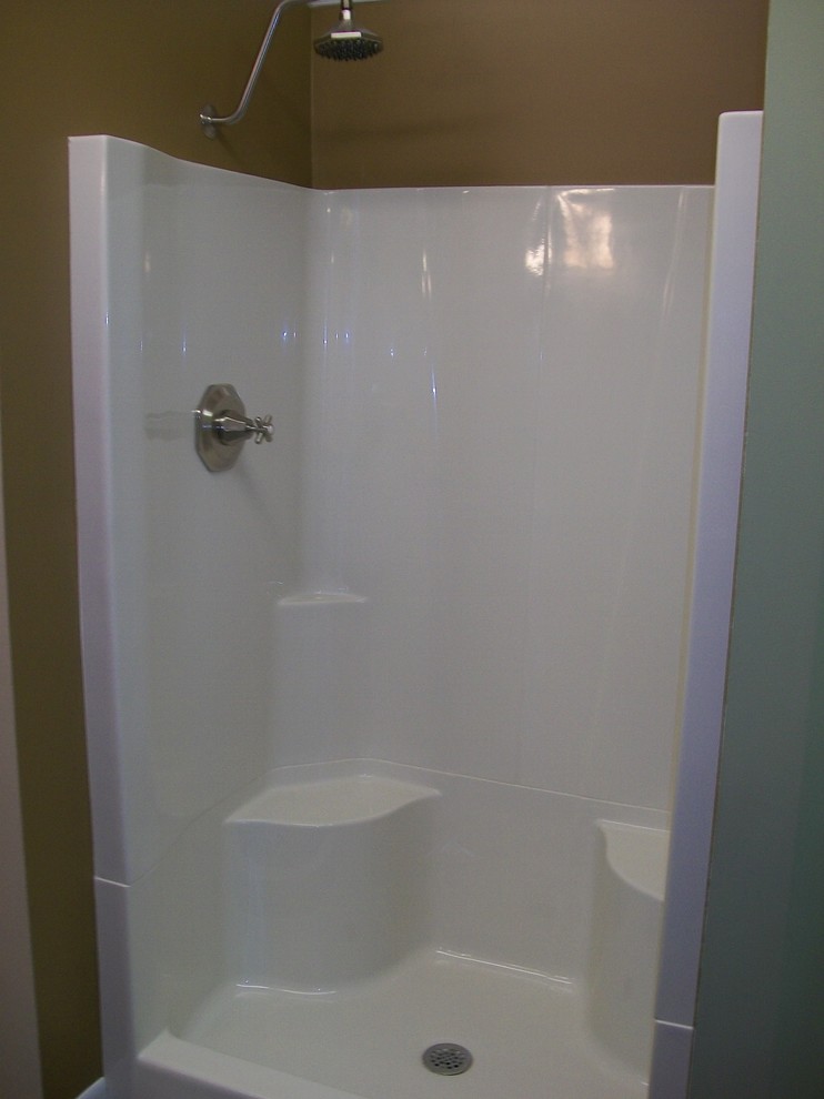 HWC Showroom Bathrooms Traditional Bathroom Grand Rapids by HWC Home Works Corporation