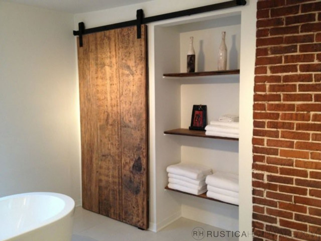 Industrial Barn Door Hardware And Barn Doors Modern Badezimmer Salt Lake City Von Rustica Hardware Houzz
