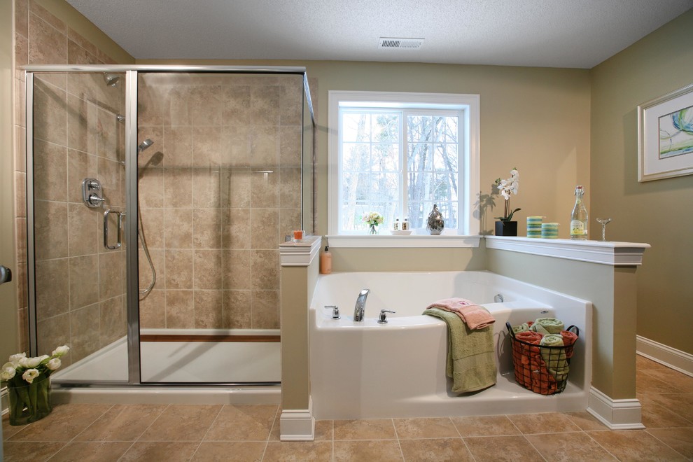Inspiration for a mid-sized timeless 3/4 ceramic tile bathroom remodel in Bridgeport with beige walls