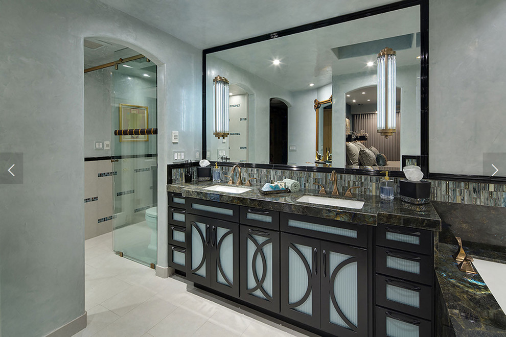 Foto di una stanza da bagno contemporanea con pavimento in gres porcellanato e pavimento beige