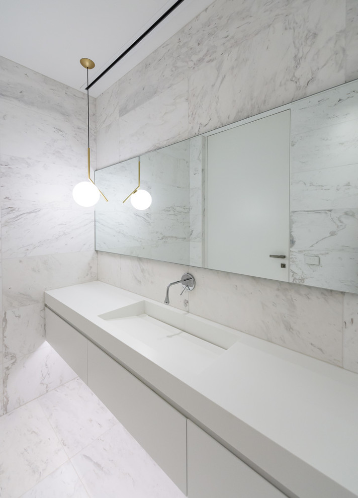 Inspiration for a contemporary shower room bathroom in Melbourne.