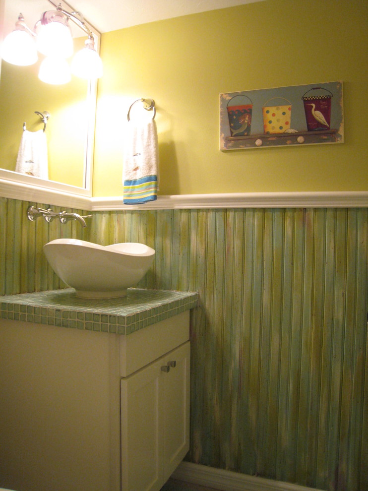 This is an example of a coastal bathroom in Tampa.