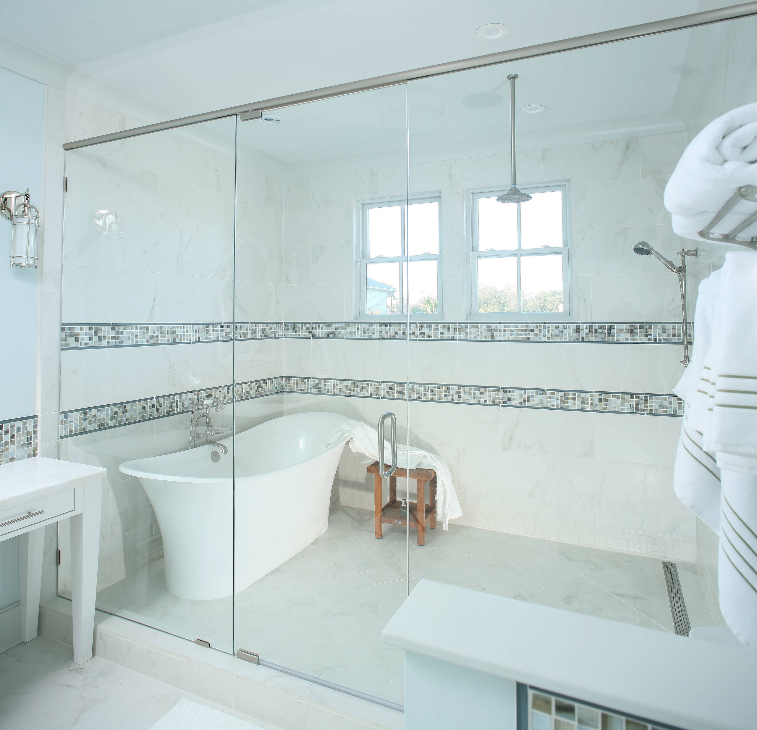 Tub Inside Shower - Photos & Ideas | Houzz