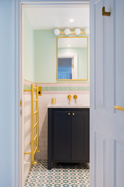 Islington Flat - Bathroom - London - by Honey Bee Interiors | Houzz UK
