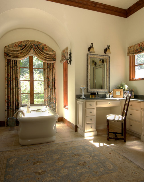 italian villa bathrooms