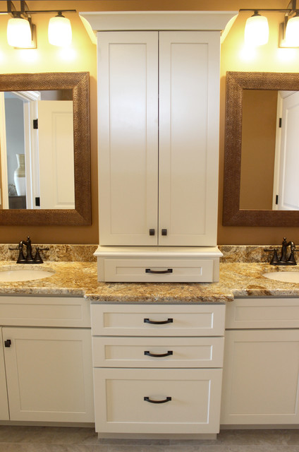 Jack and Jill Bathroom with Waypoint White Vanity - Traditional - Bathroom - Cleveland - by ...