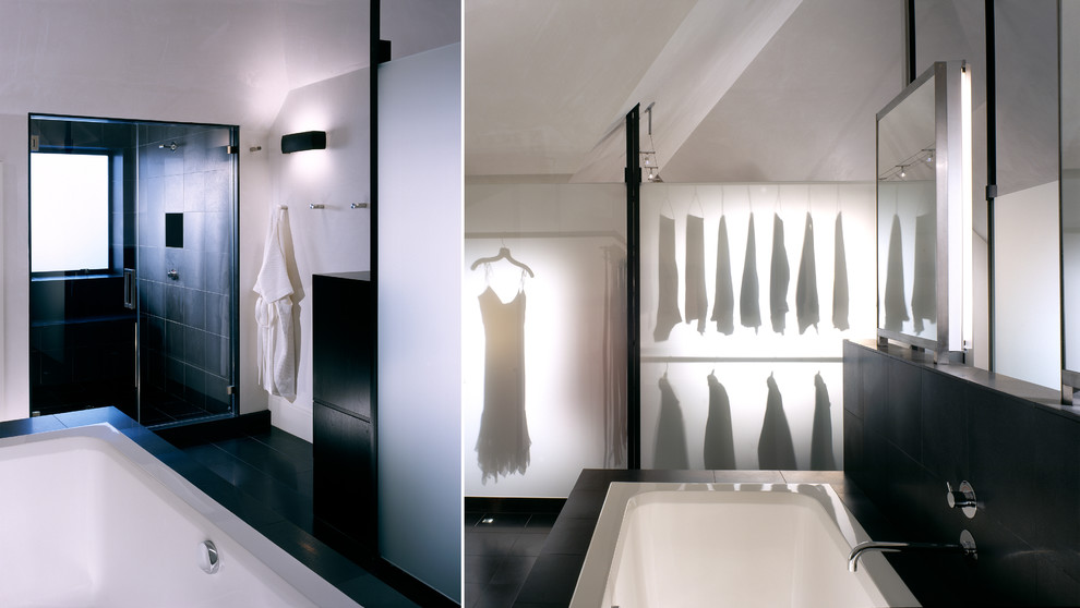 Immagine di una stanza da bagno padronale minimalista con ante lisce, ante in legno bruno, piastrelle grigie, pareti bianche e parquet scuro