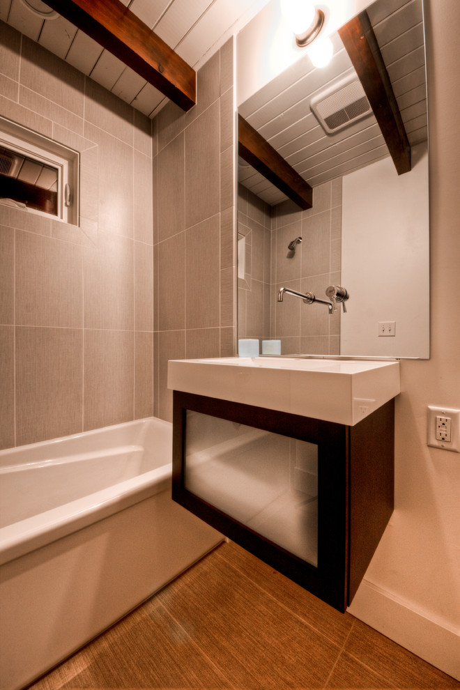 Photo of a contemporary bathroom in Cleveland.