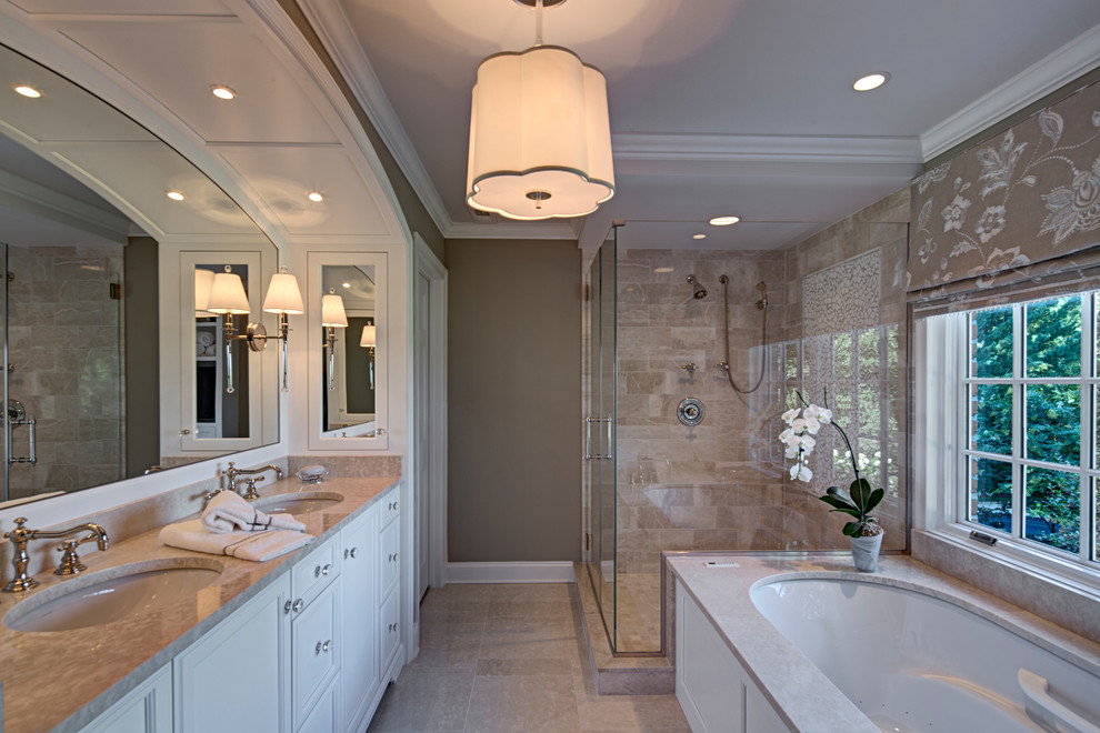 Example of a classic bathroom design in Baltimore with an undermount tub
