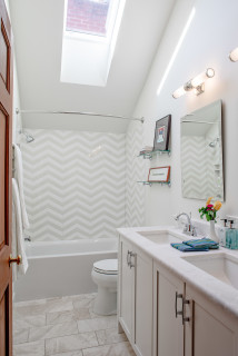 75 photos et idées déco de salles de bain avec un carrelage gris et un  plafond voûté - Février 2024 | Houzz FR