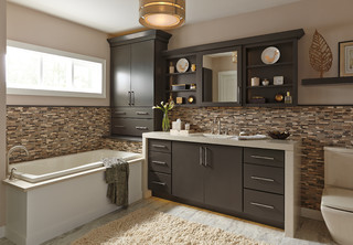 https://st.hzcdn.com/simgs/pictures/bathrooms/kemper-caprice-standard-kitchens-img~ee41c142081a11a5_3-3351-1-9b97b3b.jpg