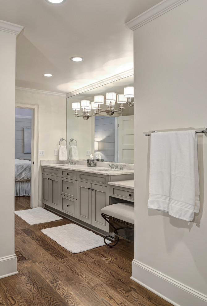 Example of a transitional bathroom design in Charleston
