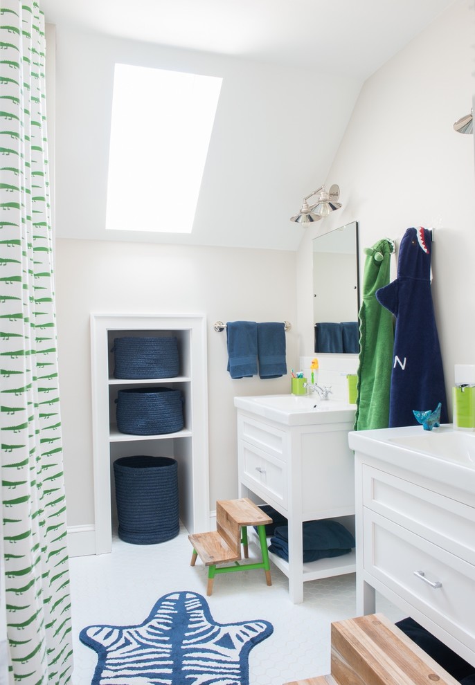 Example of a transitional kids' shower curtain design in New York with shaker cabinets, white cabinets and beige walls