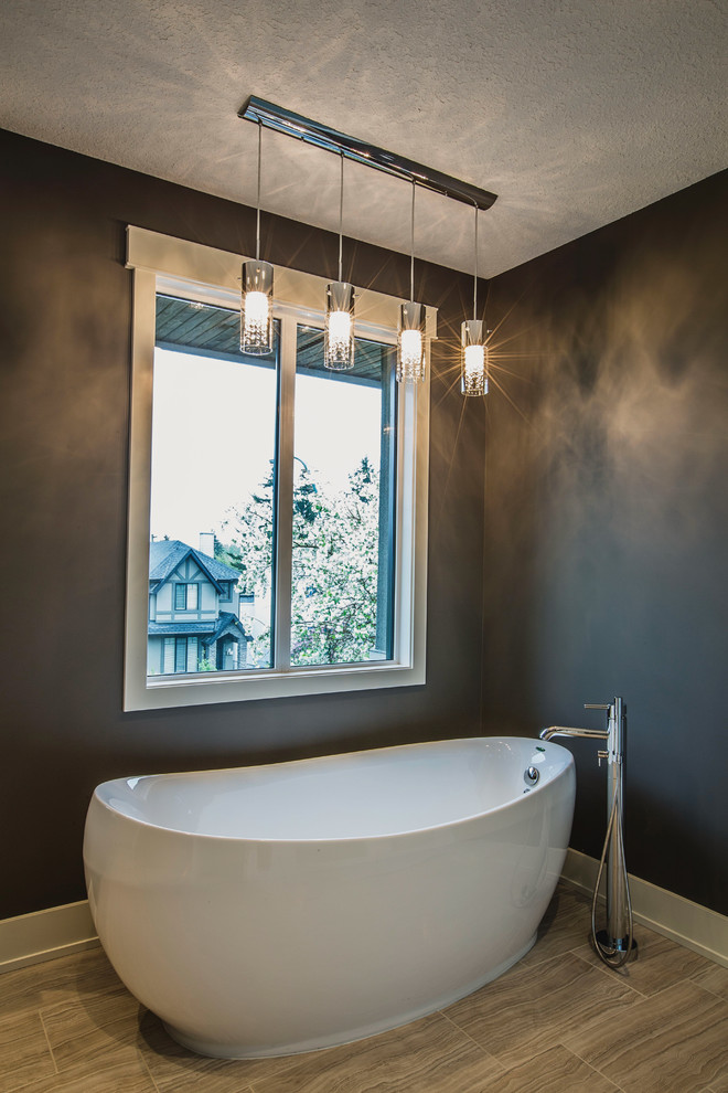 Killarney Contemporary Bathroom Calgary by Muretto Custom Homes Houzz