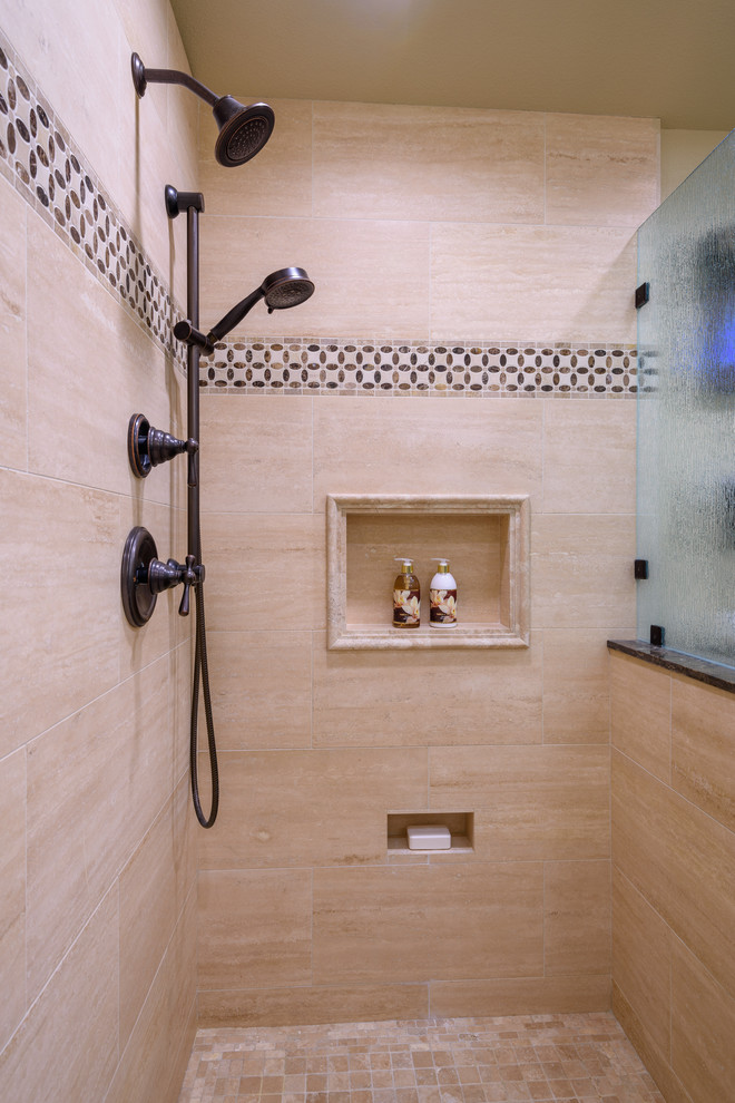 Idee per una stanza da bagno classica di medie dimensioni