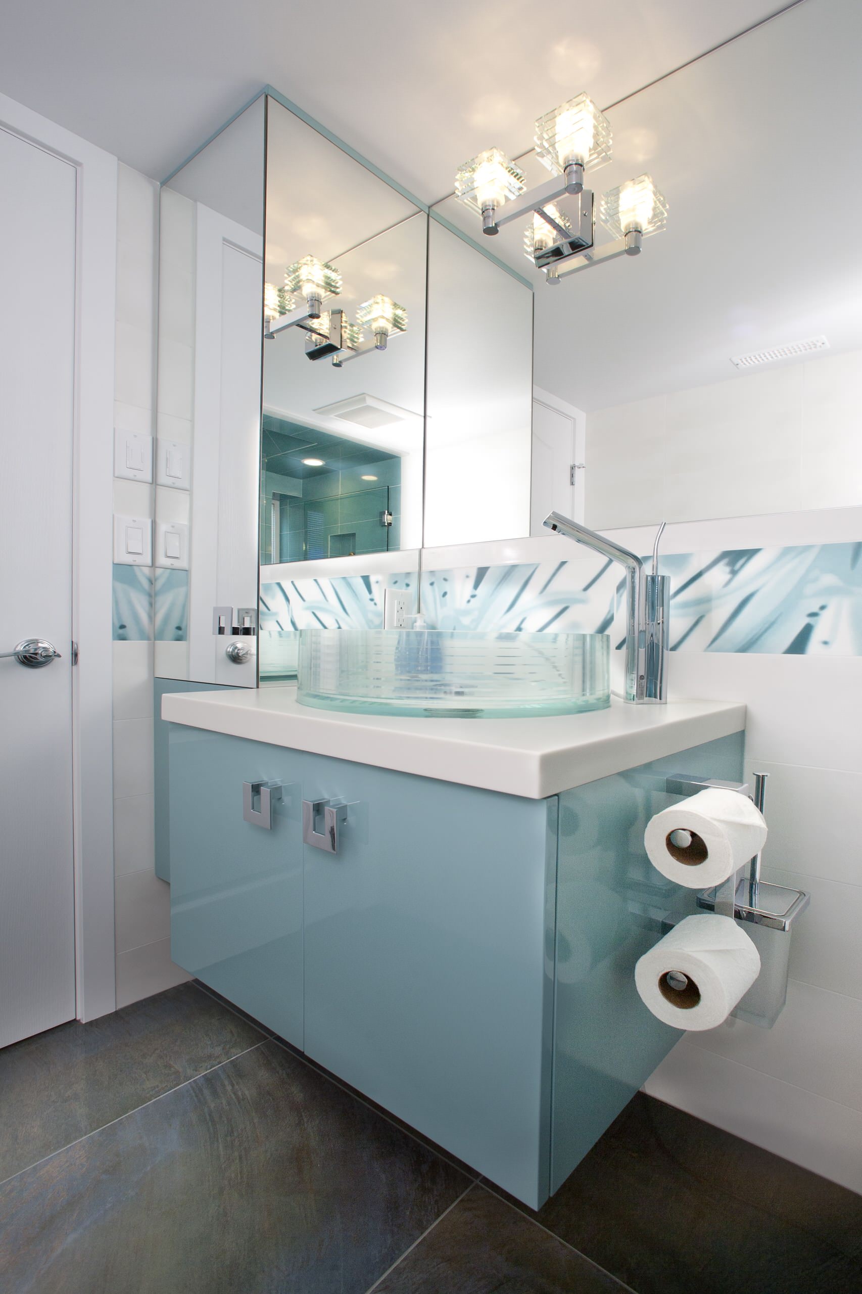 High Gloss Bathroom Cabinets - Photos & Ideas | Houzz