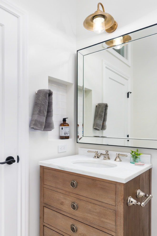 Knoll - Farmhouse Guest Bathroom - Farmhouse - Bathroom - San Francisco ...