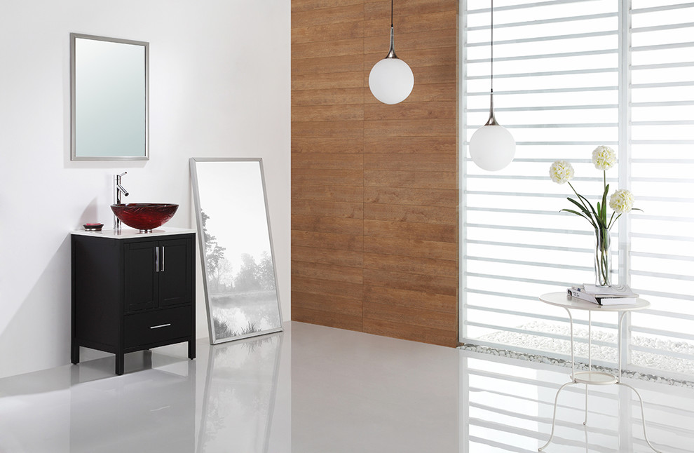 Exemple d'une grande salle de bain tendance en bois brun avec une vasque, un plan de toilette en marbre, un carrelage marron, un carrelage imitation parquet, un mur blanc et un sol en marbre.