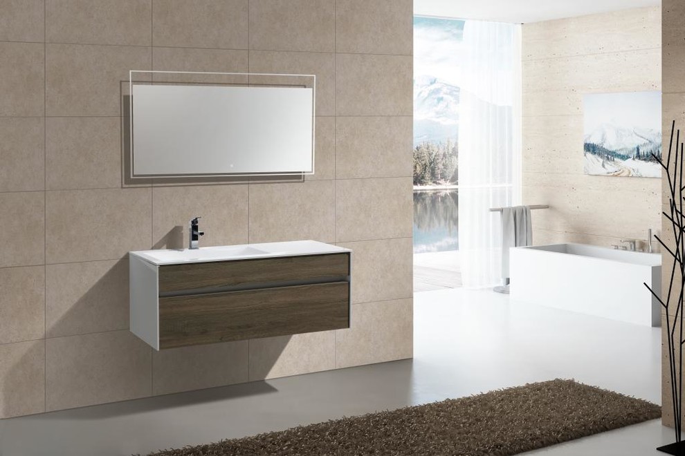 Foto på ett litet funkis badrum, med öppna hyllor, skåp i mellenmörkt trä, ett fristående badkar, en öppen dusch, ett undermonterad handfat och laminatbänkskiva