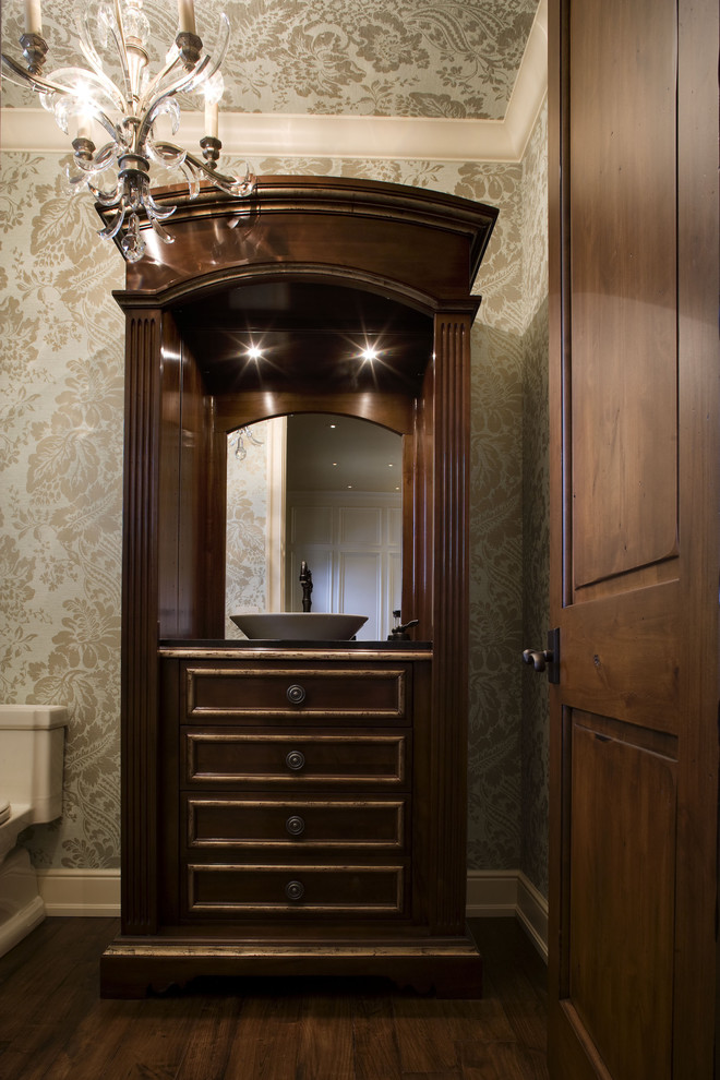 Foto di una stanza da bagno classica