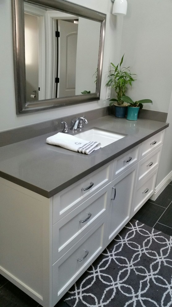Inspiration for a medium sized classic ensuite bathroom in San Francisco with shaker cabinets, white cabinets, engineered stone worktops, grey walls and porcelain flooring.