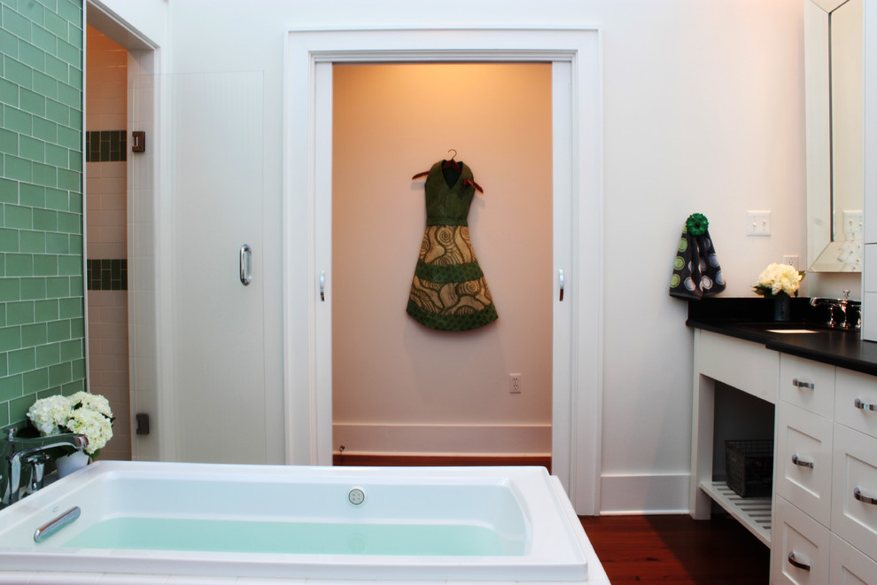 Bathroom - eclectic bathroom idea in New Orleans
