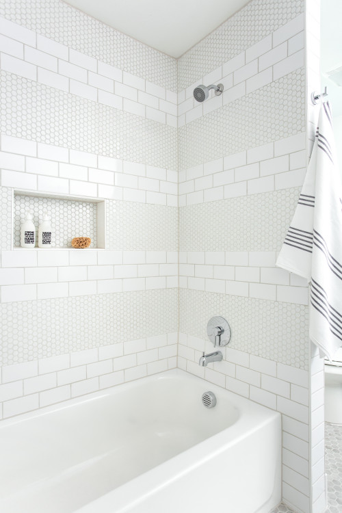 Beach-Styled Movement in a White Tile Shower