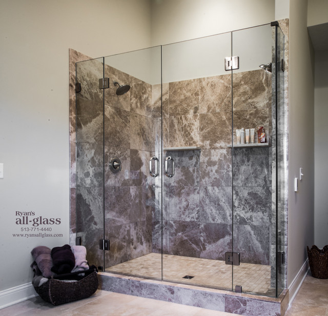 Large french door glass shower enclosure Contemporain Salle de Bain