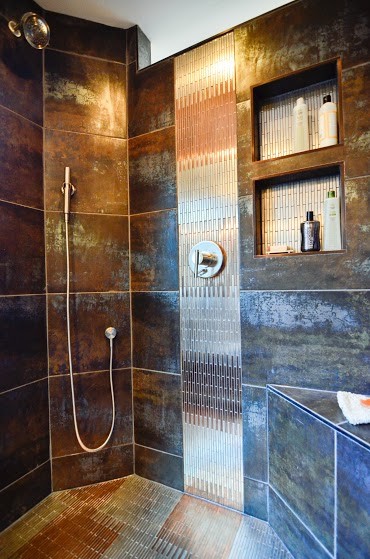 Idéer för att renovera ett mellanstort funkis en-suite badrum, med flerfärgad kakel, ett undermonterad handfat och granitbänkskiva